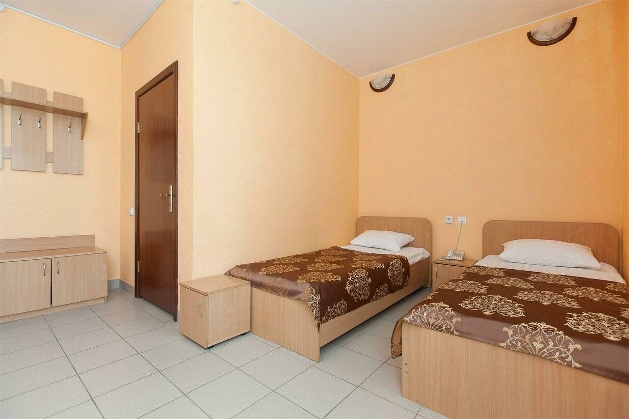Номер стандарт с 2 односпальными кроватями